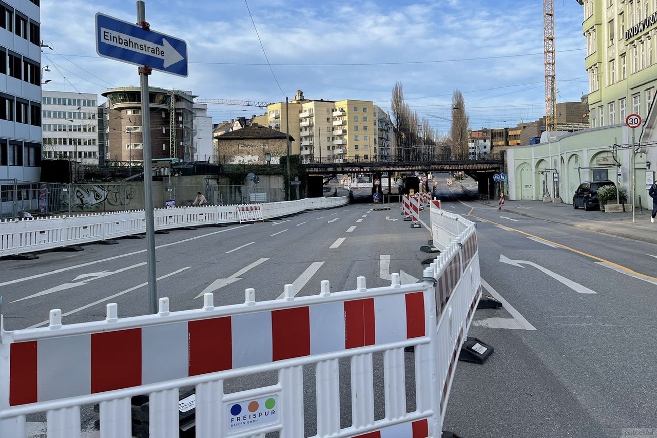 Lindwurmstraße Bahnunterführung